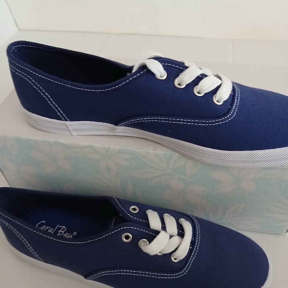 Classic Navy Canvas Sneakers Coral Bay Womens Classic  Sneaker Lace Up 8M - Picture 3 of 13